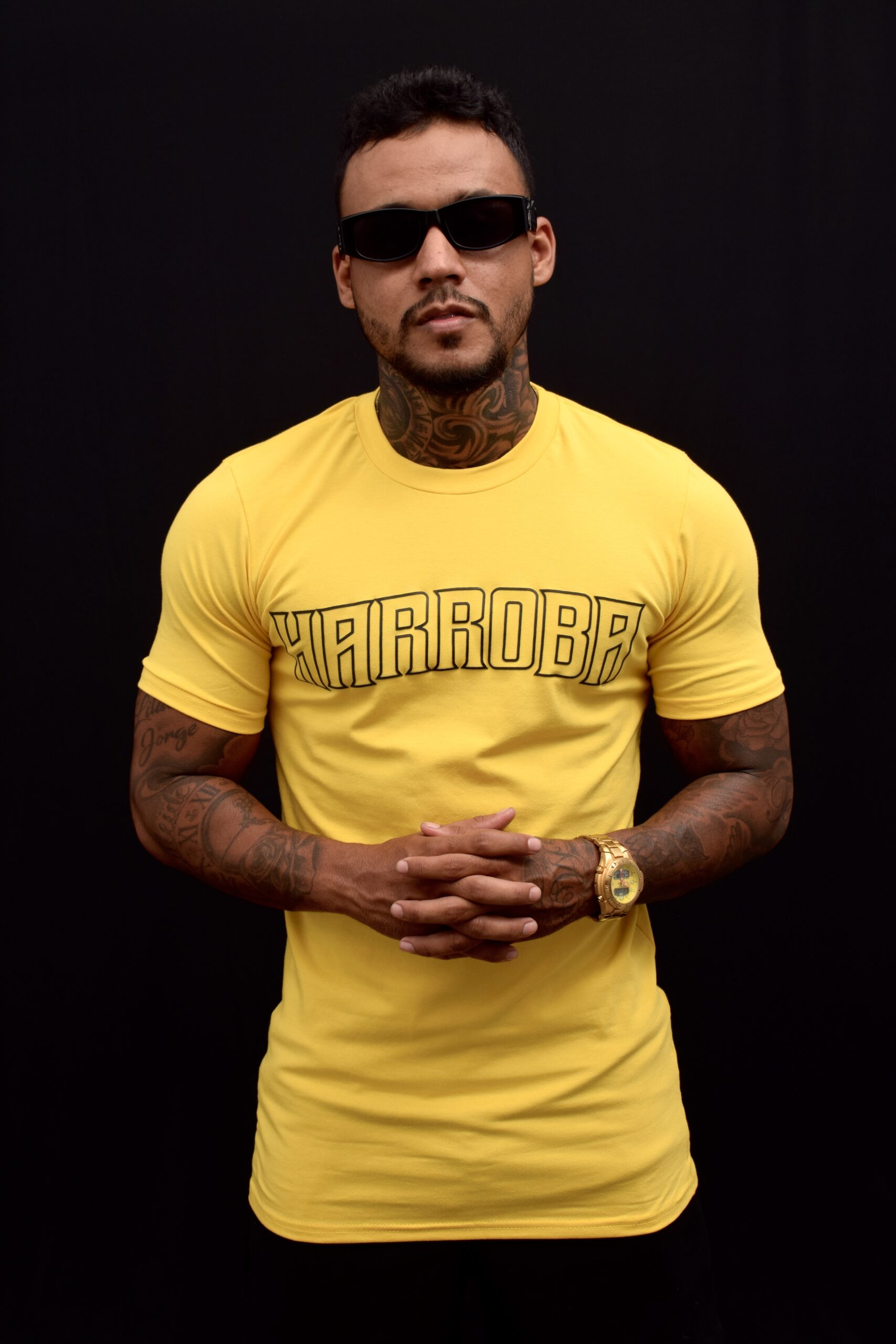 CAMISA AMARELA CONTORNO