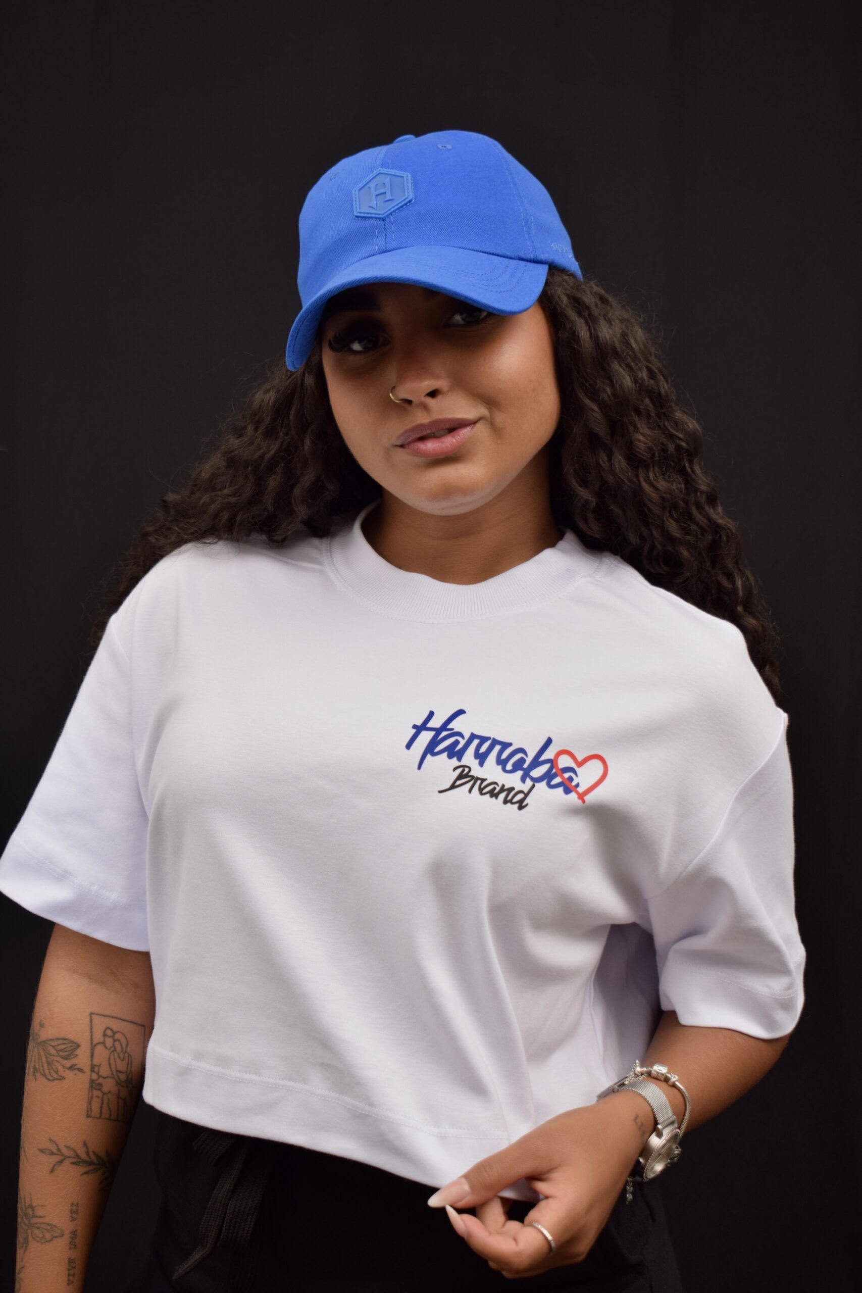 CROPPED OVER HARROBA BRAND CORAÇÃO