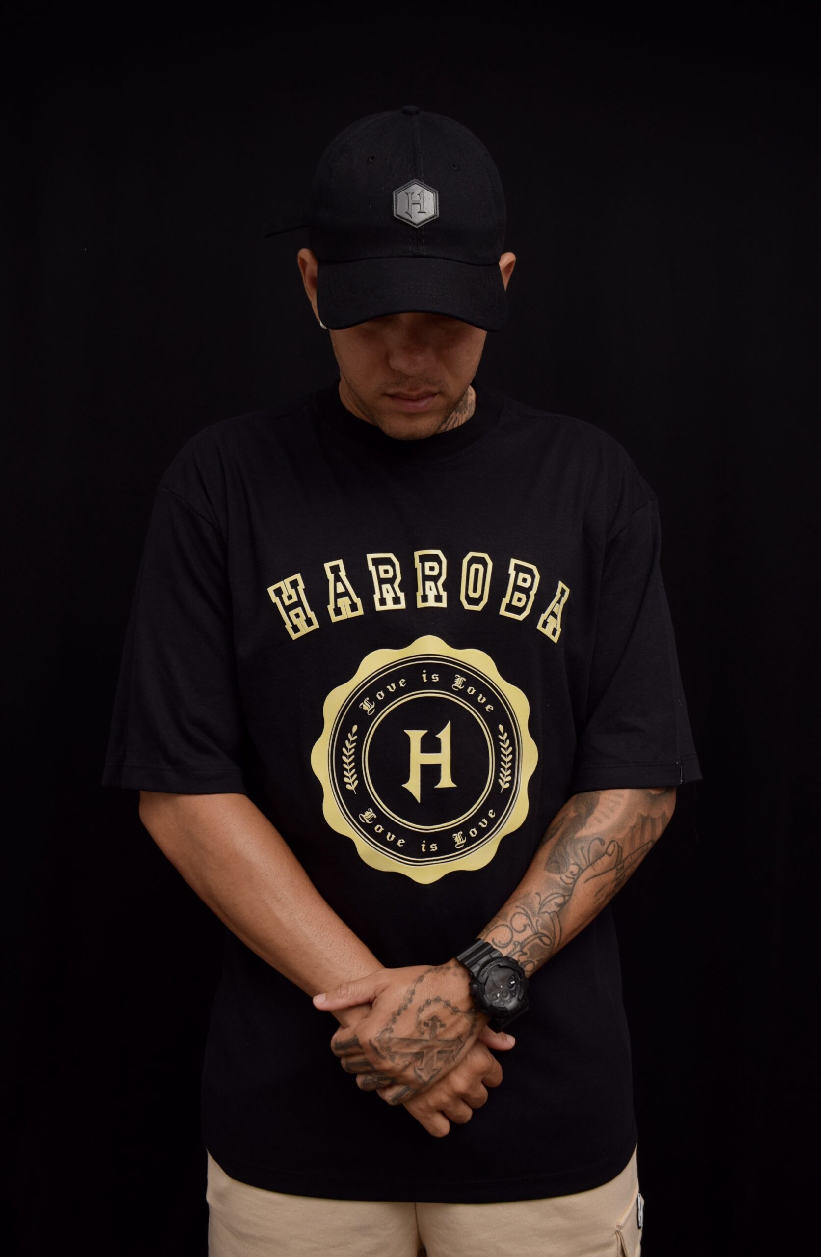 OVERSIZED LOVE IS LOVE BEGE